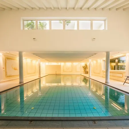 Kröllnerhof Hotel Lana