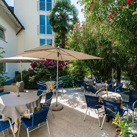 Kroellnerhof 3*